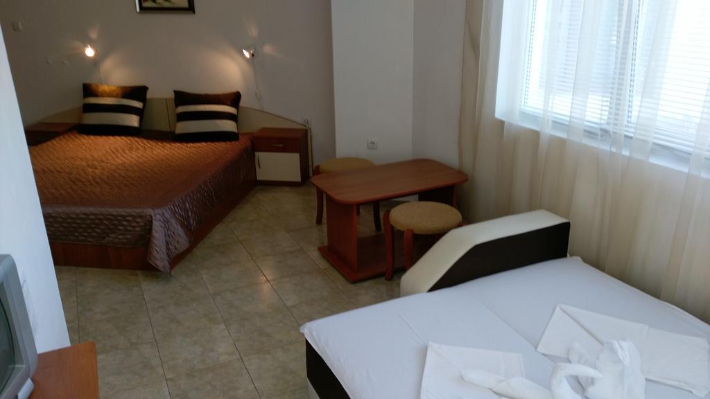 צ'רנומורץ Guest House Krasi מראה חיצוני תמונה